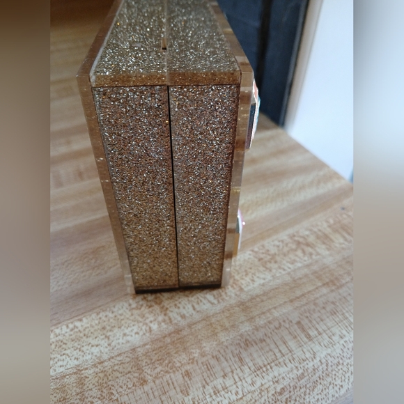 Kurt Geiger NWT Gold Sparkle with Bling Clutch/Crossbody - Picture 9 of 13